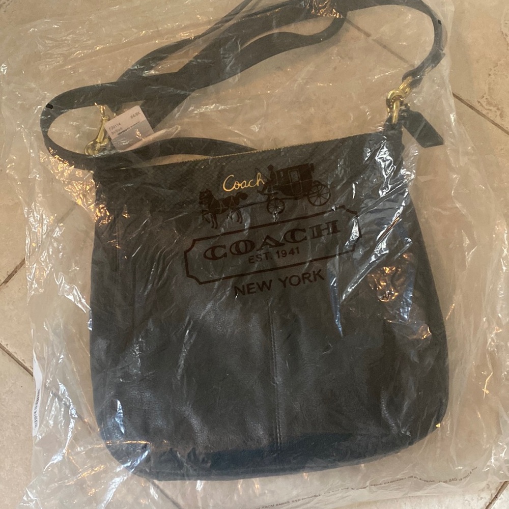 NWT Black Coach Tote Bag/Shoulder Purse